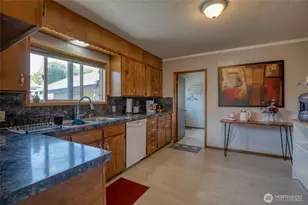 616 E Simpson Ave, Montesano, WA 98563 - Photo 8