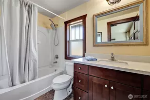 250 SE Andrews St, Issaquah, WA 98027 - Photo 10