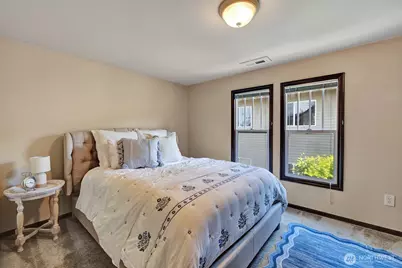 250 SE Andrews Street, Issaquah, WA 98027 - Photo 12