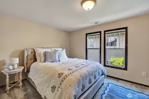 250 SE Andrews St, Issaquah, WA 98027 - Photo 12