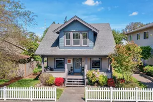 250 SE Andrews St, Issaquah, WA 98027 - Photo 1
