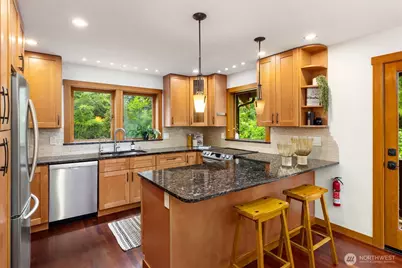 9641 Mandus Olson Road NE, Bainbridge Island, WA 98110 - Photo 6