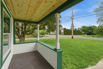 10302 40th Avenue E, Tacoma, WA 98446 - Photo 4