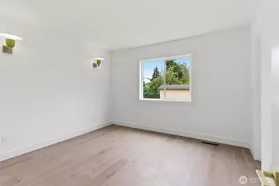 10302 40th Avenue E, Tacoma, WA 98446 - Photo 12