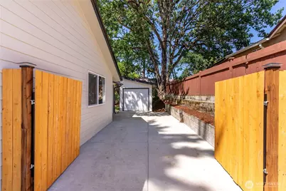 1627 Hume Street S, Tacoma, WA 98444 - Photo 40