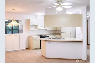 1684 152nd Avenue NE #W211, Bellevue, WA 98007 - Photo 16