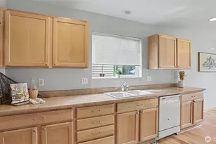 14572 SE 153rd Pl, Renton, WA 98058 - Photo 8