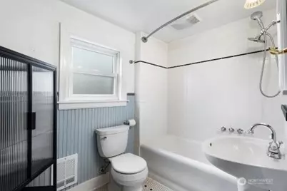 1600 27th Avenue, Seattle, WA 98122 - Photo 30
