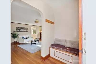 1600 27th Avenue, Seattle, WA 98122 - Photo 4