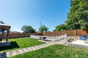 963 Bondgard Ave E, Enumclaw, WA 98022 - Photo 6