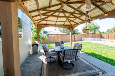 963 Bondgard Avenue E, Enumclaw, WA 98022 - Photo 4