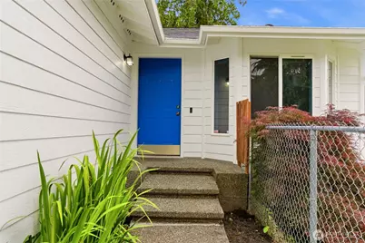 902 Fir Avenue, Sultan, WA 98294 - Photo 2