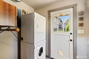 305 49th St, Port Townsend, WA 98368 - Photo 16
