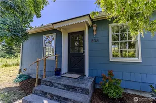 305 49th St, Port Townsend, WA 98368 - Photo 2