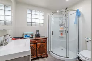 102 & 104 9th Street SW, Puyallup, WA 98371 - Photo 12