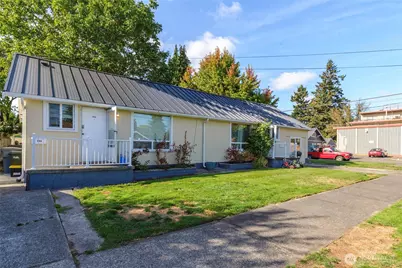 102 & 104 9th Street SW, Puyallup, WA 98371 - Photo 2