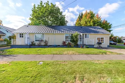 102 & 104 9th Street SW, Puyallup, WA 98371 - Photo 1