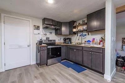 102 & 104 9th Street SW, Puyallup, WA 98371 - Photo 8
