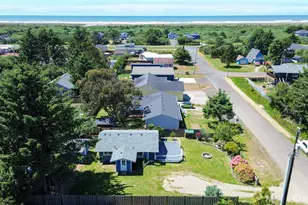 171 Jib Street NW, Ocean Shores, WA 98569 - Photo 28