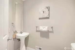 1100 N 31st St, Renton, WA 98056 - Photo 20