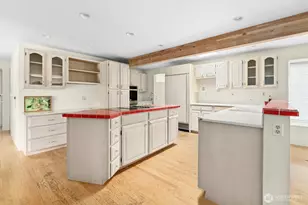 6420 NE 129th Pl, Kirkland, WA 98034 - Photo 12