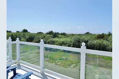 855 Ocean Shores Boulevard NW #203, Ocean Shores, WA 98569 - Photo 1
