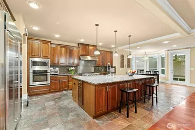 18634 92nd Avenue NE, Bothell, WA 98011 - Photo 8