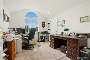 23435 NE 28th Pl, Sammamish, WA 98074 - Photo 16