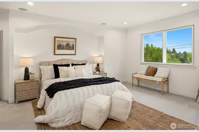 9021 Sand Point Way NE, Seattle, WA 98115 - Photo 14