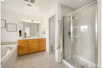 9021 Sand Point Way NE, Seattle, WA 98115 - Photo 16