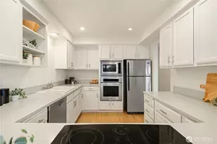 2616 4th Ave N, Seattle, WA 98109 - Photo 8