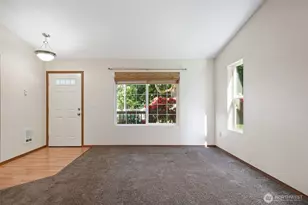 31 E Squaxin Pl, Shelton, WA 98584 - Photo 6