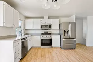 1675 SW 8th Ave, Oak Harbor, WA 98277 - Photo 10