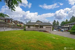 13804 Redmond Wy, Redmond, WA 98052 - Photo 4