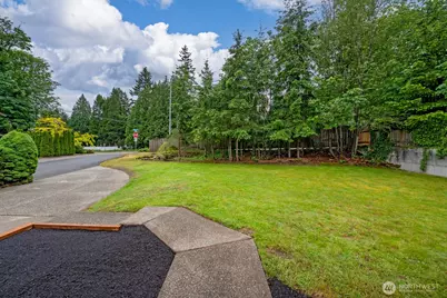 13804 Redmond Way, Redmond, WA 98052 - Photo 20