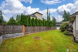 13804 Redmond Wy, Redmond, WA 98052 - Photo 22