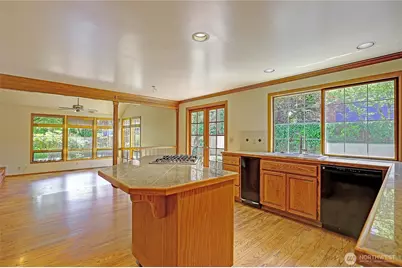 12405 55th Place W, Mukilteo, WA 98275 - Photo 10