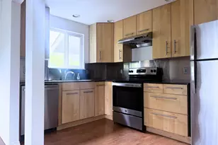725 141st Pl NE, Bellevue, WA 98007 - Photo 8