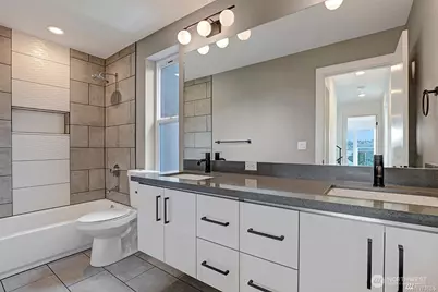 933 NW 52nd Street #A, Seattle, WA 98107 - Photo 12