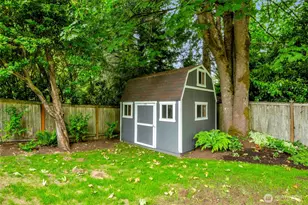 7928 SE 76th St, Mercer Island, WA 98040 - Photo 28