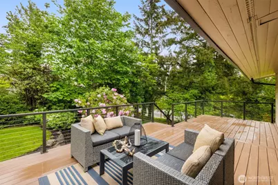 8805 SE 39th Street, Mercer Island, WA 98040 - Photo 8
