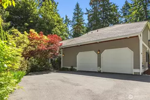 4560 Island Ave, Bainbridge Island, WA 98110 - Photo 32