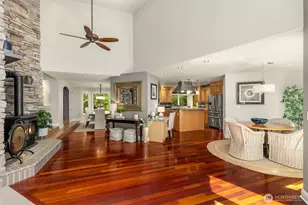 4560 Island Ave, Bainbridge Island, WA 98110 - Photo 14