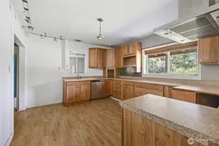 33 Baskins Rd, Port Angeles, WA 98363 - Photo 16