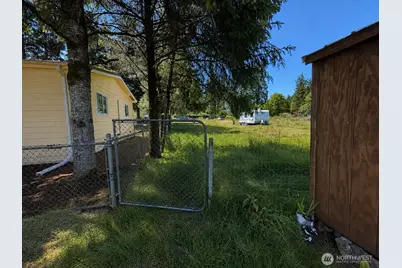 25007 Ash Place, Ocean Park, WA 98640 - Photo 28