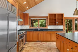 398 Hannah Rd, Friday Harbor, WA 98250 - Photo 6