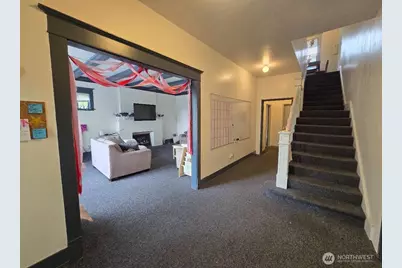 5201 19th Avenue NE, Seattle, WA 98105 - Photo 6