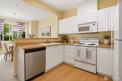 11890 NE 163rd Place #22-3, Bothell, WA 98011 - Photo 6