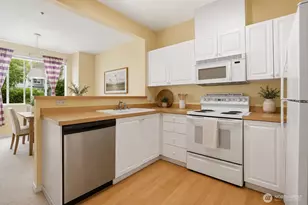 11890 NE 163rd Pl, Bothell, WA 98011 - Photo 6