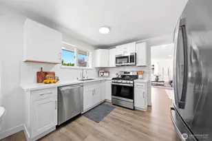 1615 N 196th Pl, Edmonds, WA 98133 - Photo 8